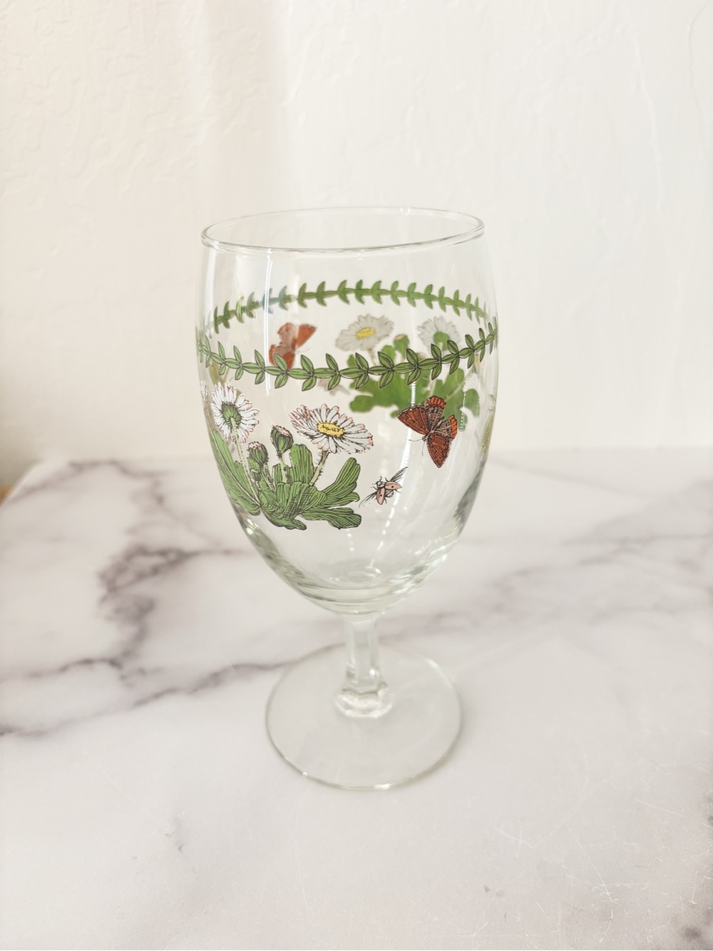 Portmeirion Botanic Garden Botanical & Butterfly Stemmed Glass - Daisy